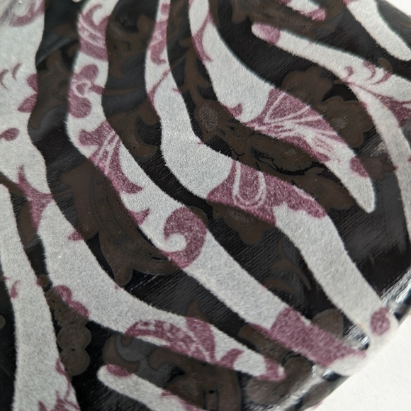 NWT HANANEL FLEUR DE LIS BLING ANIMAL PRINT CROSSBODY BAG - Picture 5 of 11